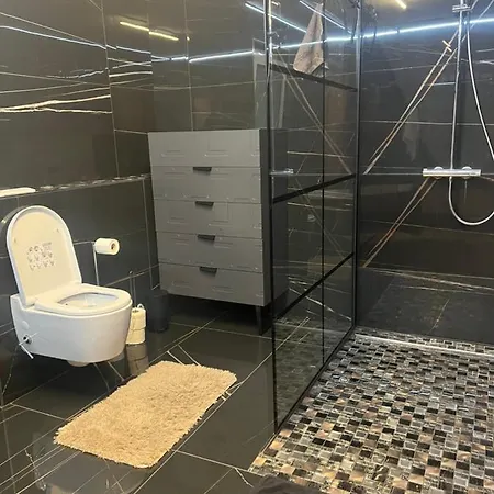Era Deluxe Vila