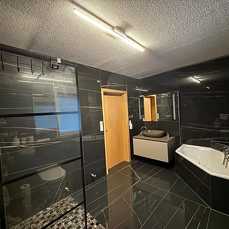 Era Deluxe Vila
